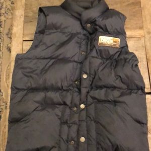 Hollister puffy vest